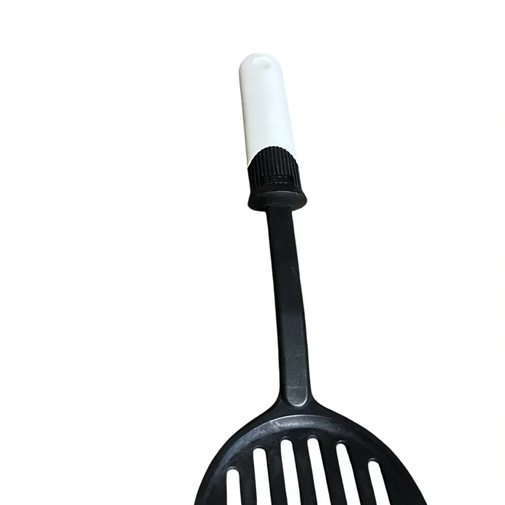 EKCO black white slotted spatula flipper turner Cooking Utensil vintage nylon